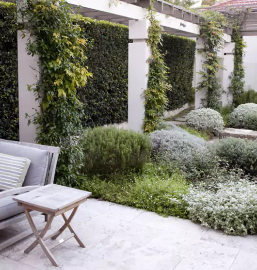 local landscaping contractor